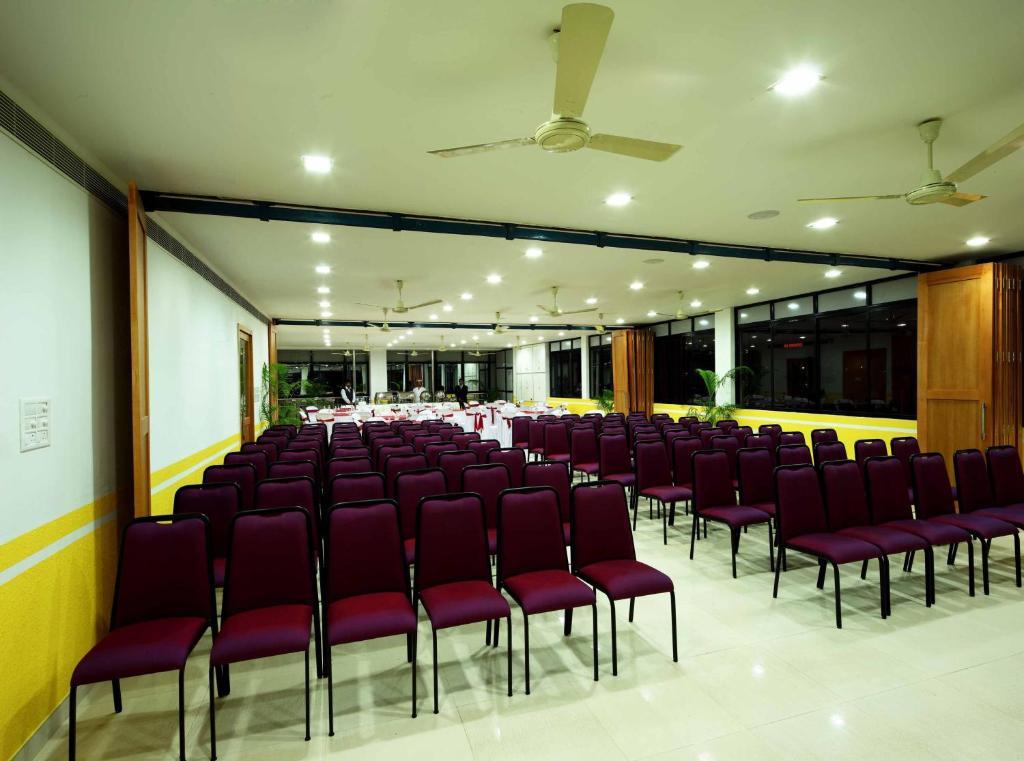 Hotel Green Dreams Kochi Екстериор снимка