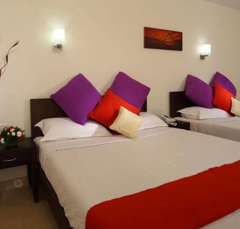 Hotel Green Dreams Kochi Екстериор снимка